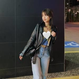 Meet your Posher, Linh